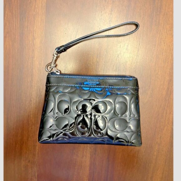 Coach Zip Wristlet Signature Patent Leather Small Black - Picture 3 of 13